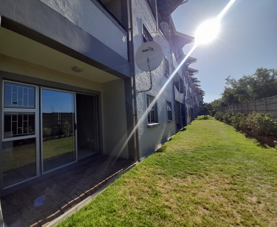 8 Bedroom Property for Sale in Uitzicht Western Cape